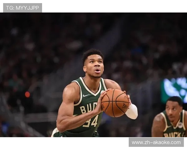 字母哥37+11统治攻防，雄鹿止连败谈战术执行力