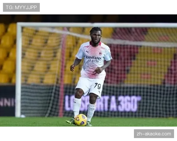 学术机构发布研究:混合防守体系对意甲球员场均跑动距离的影响评估 学术机构发布研究:混合防守体系对意甲球员场均跑动距离的影响评估